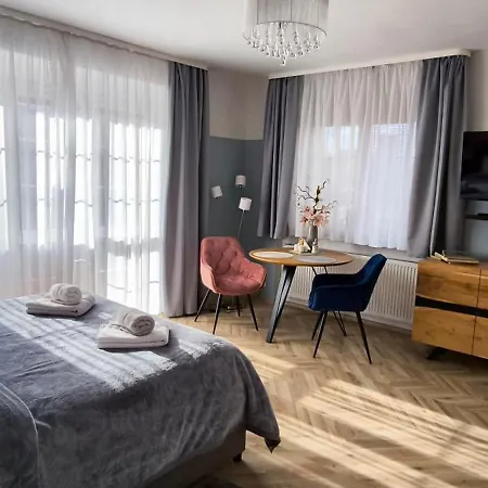 Πανσιόν Marit 4*